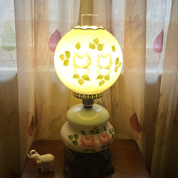 Antique Victorian hand painted gone with the wind globe lamp working - Picture 5 of 12